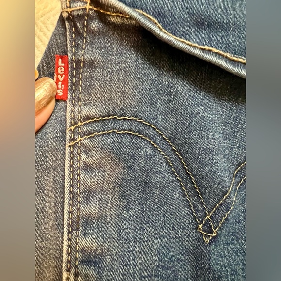 Levi Curvy Bootcut Jeans Women's 32x30 Blue Medium Wash Western Cowgirl Rodeo - Picture 8 of 9